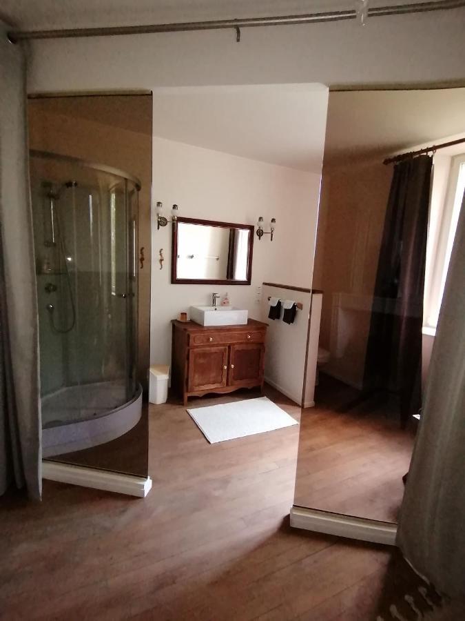 Authentieke Franse Kamer. Melay  Екстериор снимка