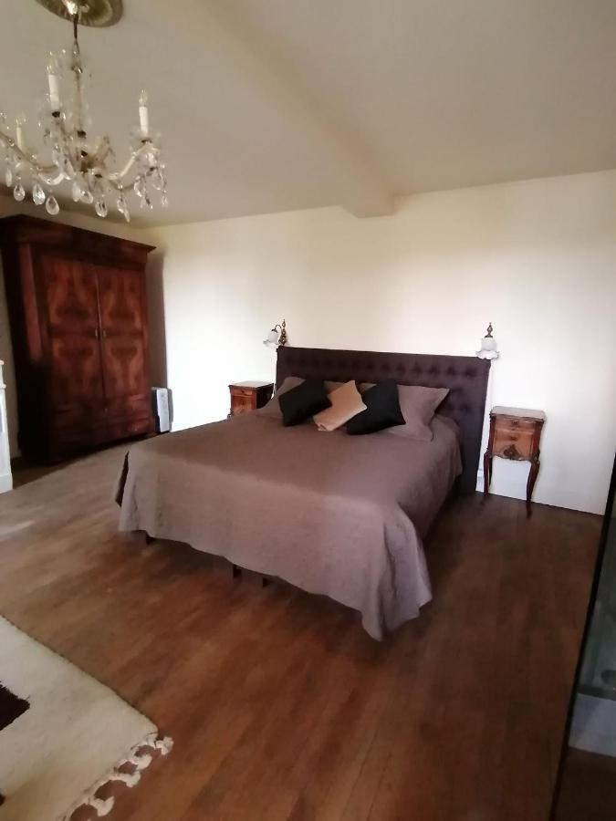 Authentieke Franse Kamer. Melay  Екстериор снимка