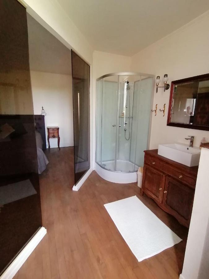 Authentieke Franse Kamer. Melay  Екстериор снимка